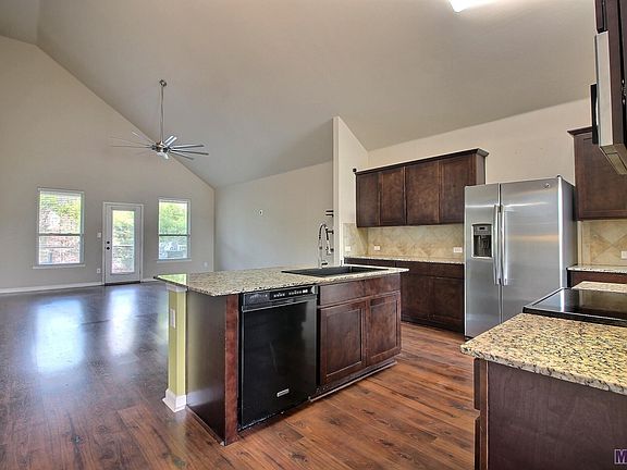 5th image of 10733 Braves Ave