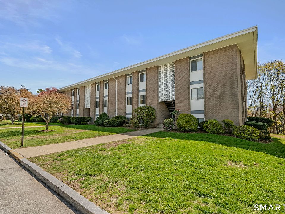 1st image of 280 Gardner Avenue #D3
