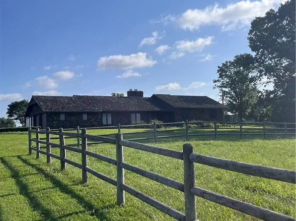 14806 West Rd, Prairie Grove, AR 72753