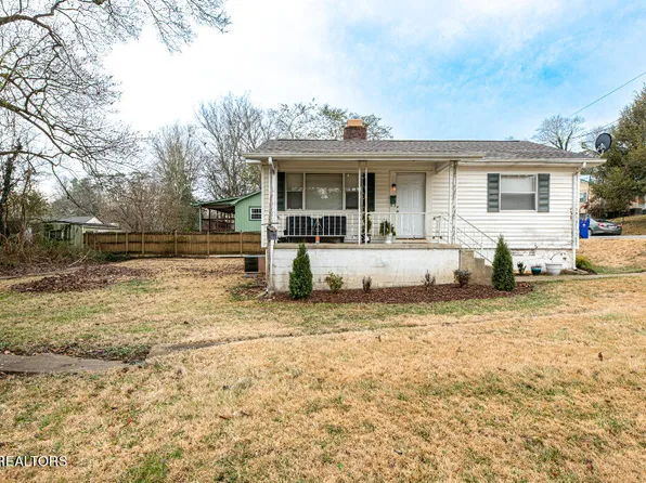 305 W Faunce Rd, Oak Ridge, TN 37830
