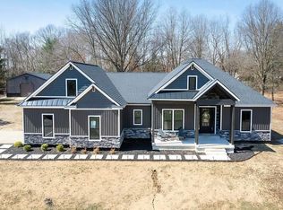 8477 84th St SE, Alto, MI 49302