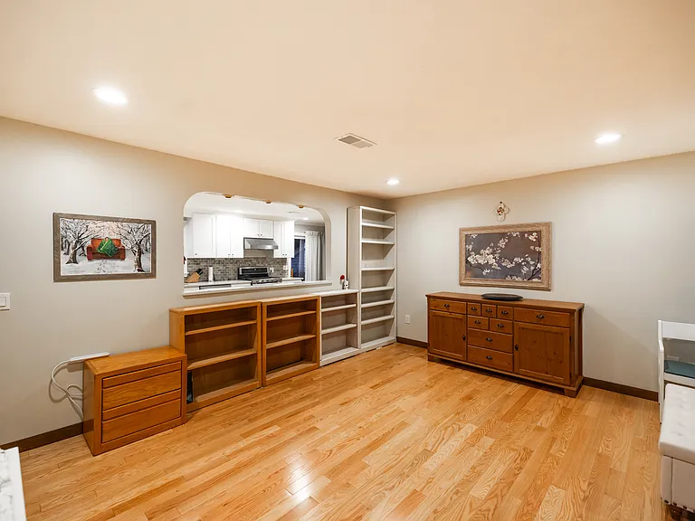 384 Walnut St — Photo 12