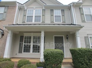 4711 Forestridge Commons Dr, Charlotte, NC 28269