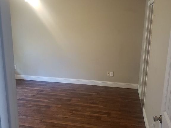 5th image of 3019 Las Vegas Trl