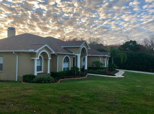 11036 Lakeview Dr, New Port Richey, FL 34654