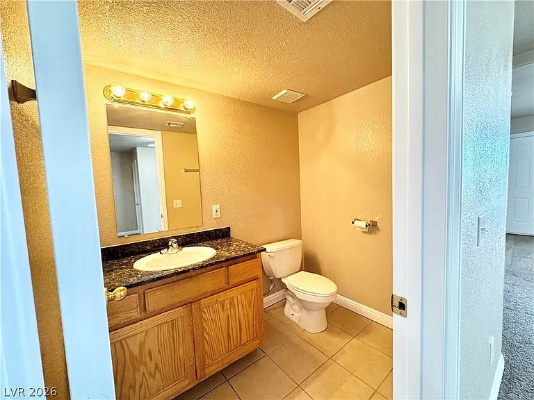 1731 Pershing Ave #B — Photo 6