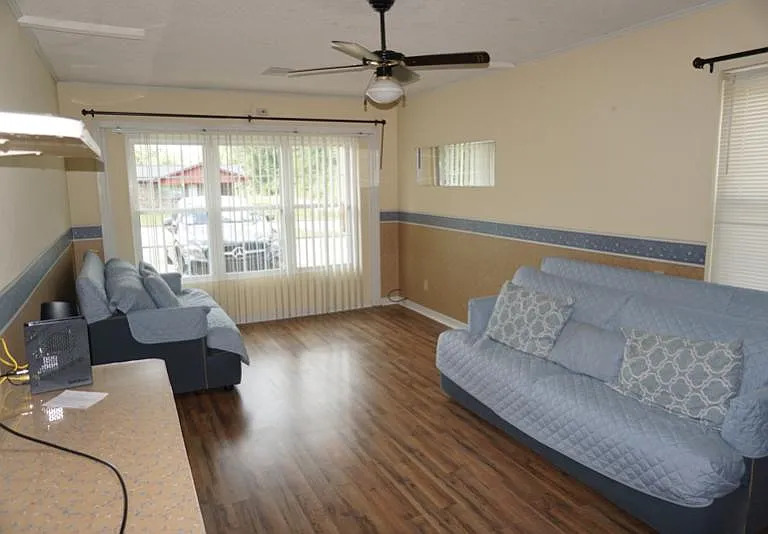 2802 Auburn St — Photo 22