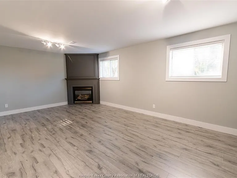3134 Riberdy Rd #LOWER — Photo 4