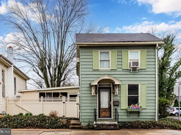 229 W Simpson St, Mechanicsburg, PA 17055