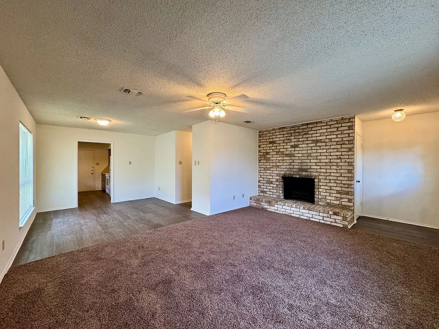 Duplex — Photo 3