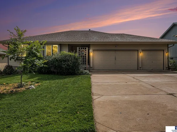 8015 S 69th St, La Vista, NE 68128