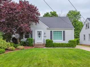 1664 Parker Dr, Mayfield Heights, OH 44124