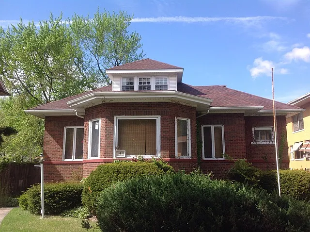 4 Forestdale Park photo 1