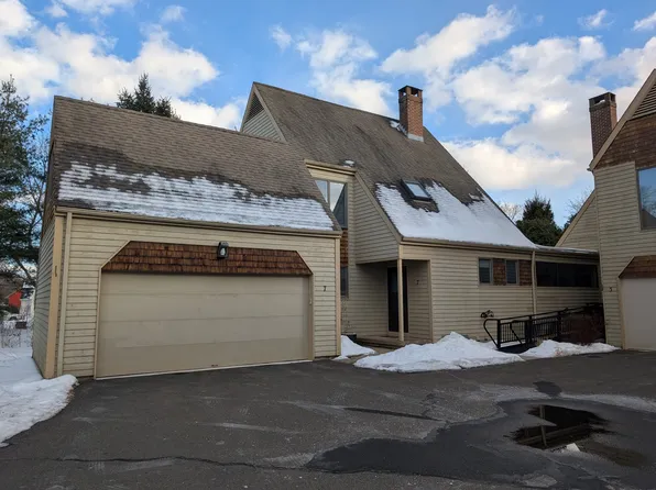 7 Dogwood Court #7, Granby, CT 06035