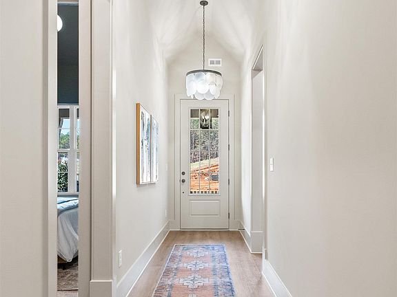 5th image of 4680 Terra St #138
