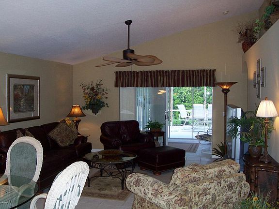 3rd image of 7875 Citrus Creek Dr