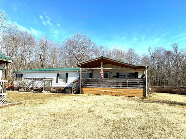 4421 Rena Rd, Hamptonville, NC 27020