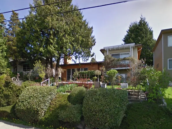 7664 Granville St, Vancouver, BC V6P 4Y7