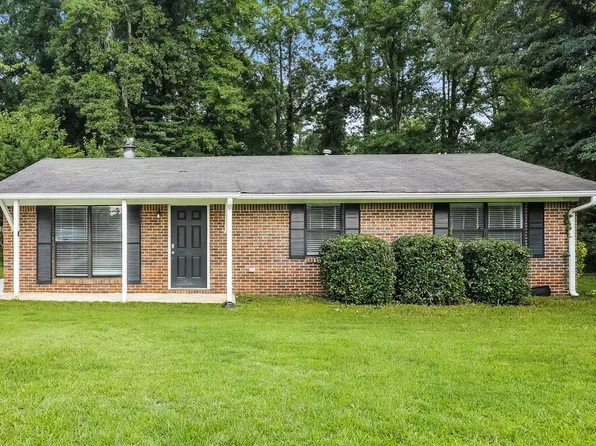 5 Silverwood Dr, Newnan, GA 30265