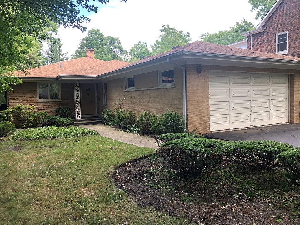 2nd image of 1283 Lincoln Ave S