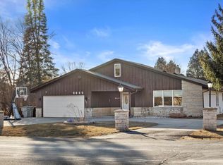 6865 N 100th St, Milwaukee, WI 53224