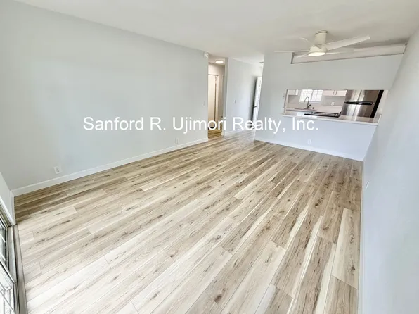 94-1451 Waipio Uka St APT L204, Waipahu, HI 96797