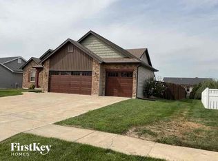 131 Albany Manor Dr, Wentzville, MO 63385
