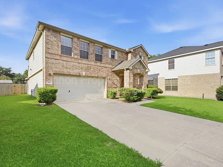 526 Remington Lodge Ct — Photo 3