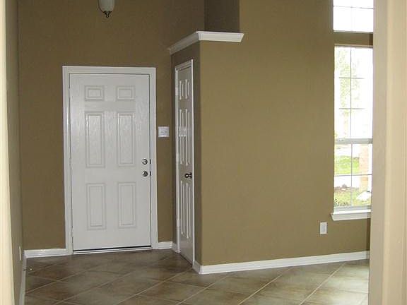 Entryway & Dining Room