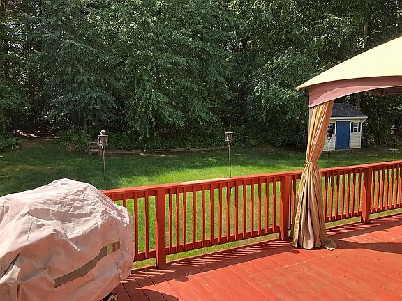 4th image of 134 Woodfield Blvd
