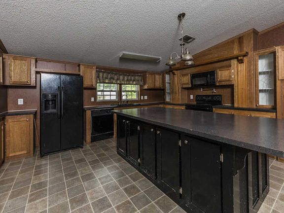 2nd image of 611 Exey Dr