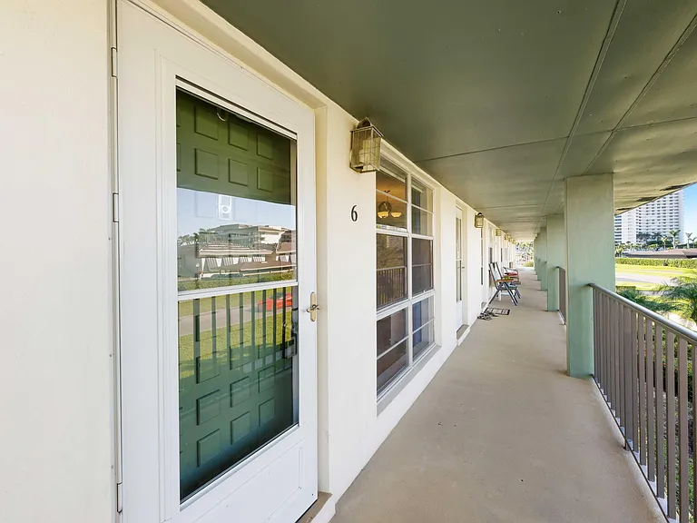 235 Seaview Ct #A6 — Photo 15