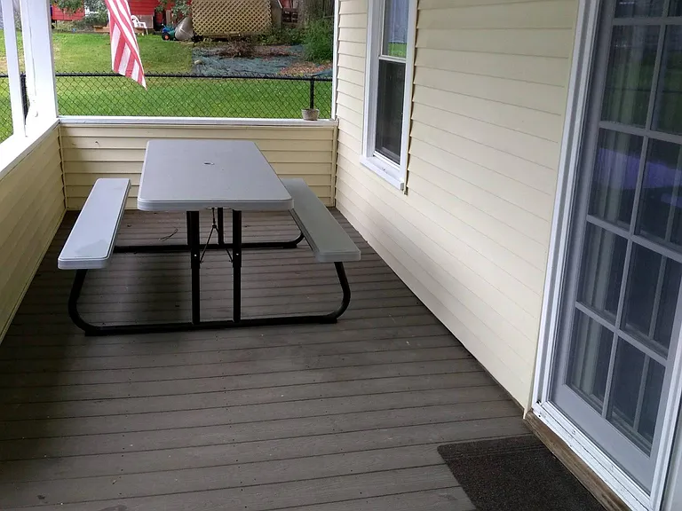 324 Shore Dr — Photo 5