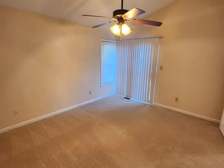 519 Woodwinds Dr — Photo 6