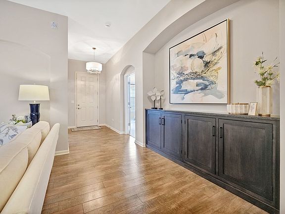 4th image of 2616 Barrington Cir