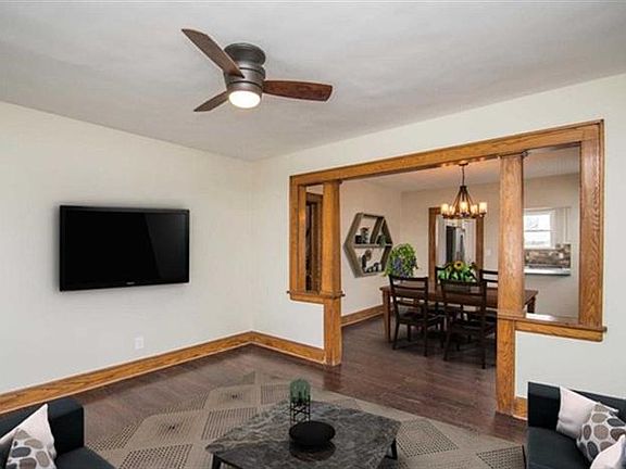 3rd image of 8-14 Henderson Blvd #1X