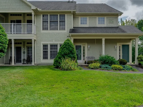 2404 Pipers Ct, Baldwinsville, NY 13027