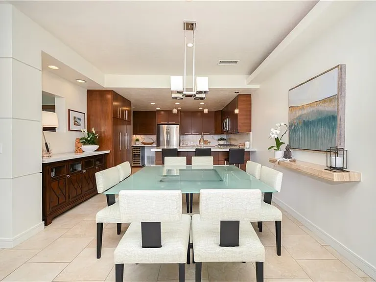 24472 Overlake Dr — Photo 13