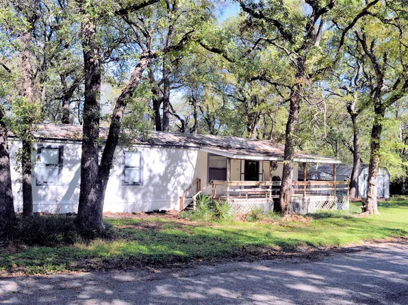 7222 Camp St, Azle, TX 76020