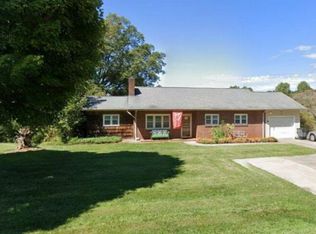 4501 Mountain View Rd, Hays, NC 28635