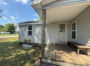 220 E Audd Ave, Checotah, OK 74426