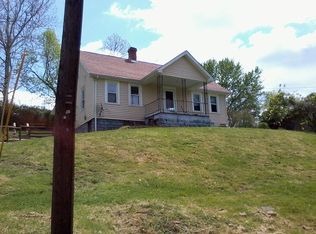 76 Susquehanna Rd, Wellsburg, WV 26070