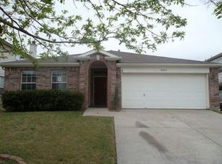 8020 Southern Pine Way, Fort Worth, TX 76123