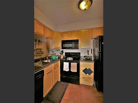 2nd image of 1720 E 97th St APT A