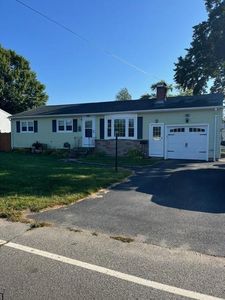 568 Buttonwoods Ave, Warwick, RI, 02886
