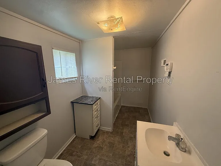 211 Wadsworth St — Photo 5