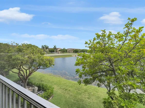 12900 SW 13th St APT 307E, Pembroke Pines, FL 33027