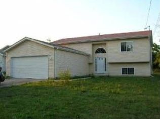 3002 30th St, Zion, IL 60099