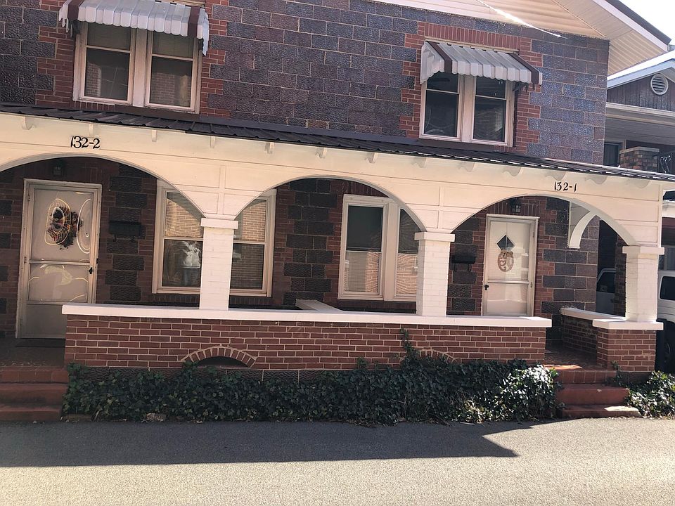 1st image of 132 Wolford St APT 3