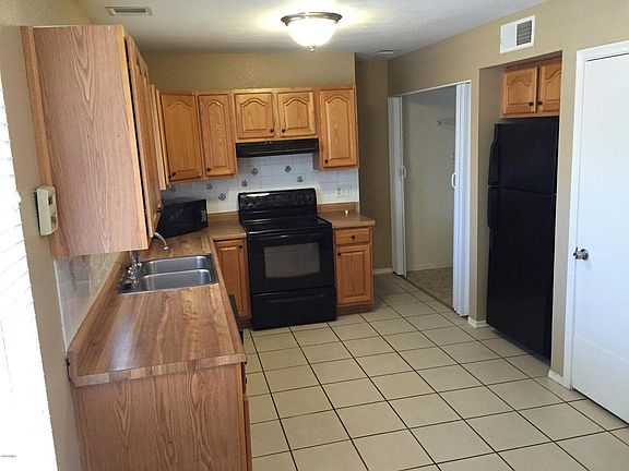 3rd image of 4709 W Menadota Dr